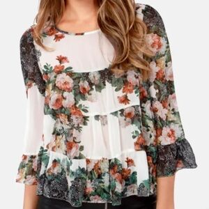 Darling Daphne Floral Print Sheer Top Size Small